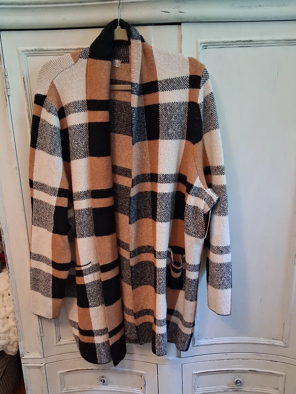 NWT 89th & Madison Tan Black Plaid Open-Front Cardigan